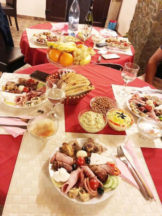 Casa Albert Valea Avrigului ภายนอก รูปภาพ
